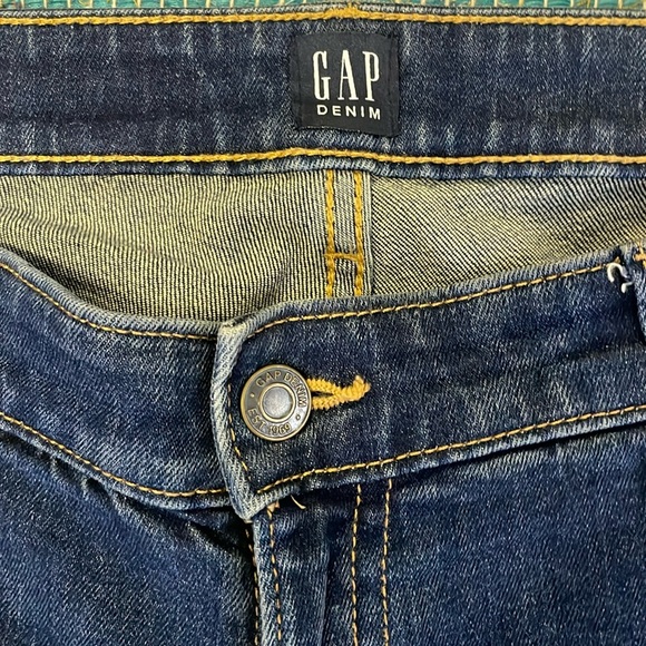 Gap Denim Girlfriend Jeans-#1973 - Picture 3 of 13